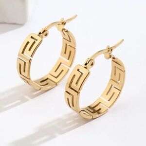 Gold Patterned Earrings